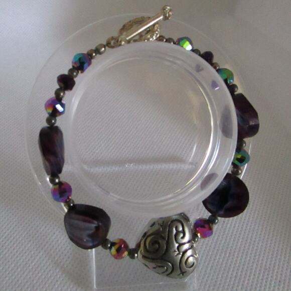 Iridescent Purple Glass Bead Bracelet with Silver Heart Charm Boho Y2K - Picture 3 of 17